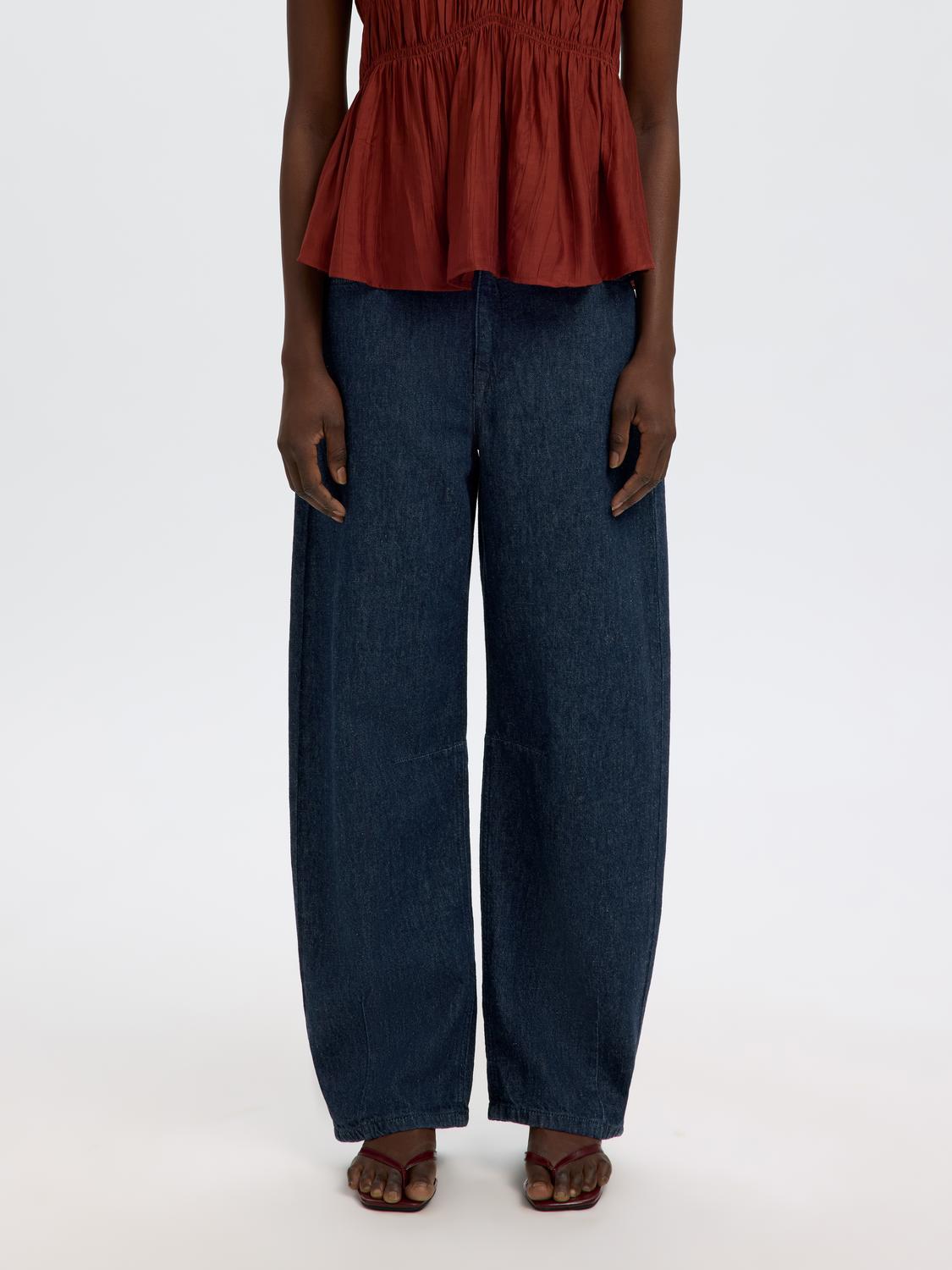 model_shot-front